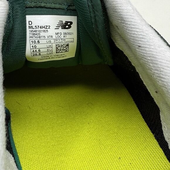 New Balance 574 V2 Classic Sneakers Mens 10.5 D Green Yellow Suede Running Shoes - Picture 12 of 15